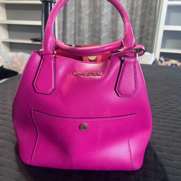 Michael Kors bag - Picture 1 of 3